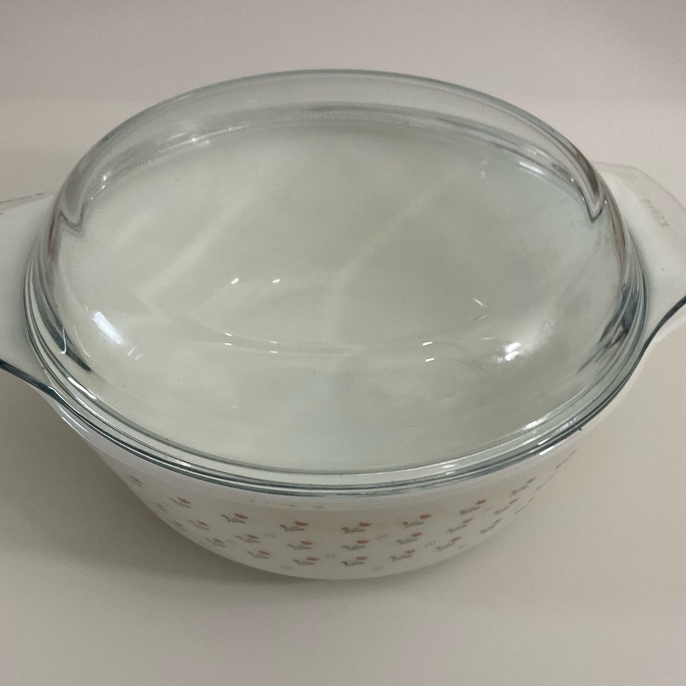 Pyrex England Laura Ashley Tulip pattern casserole dish